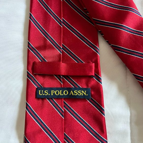 US Polo Association Red/Blue/White Striped Silk Tie - Picture 3 of 4